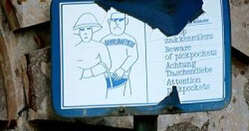 Thumbnail image of a Pickpockets sign